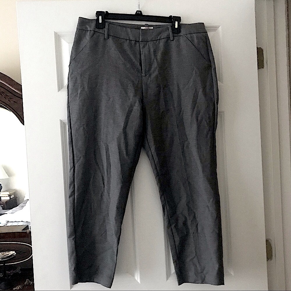 Gray cropped work pants/slacks